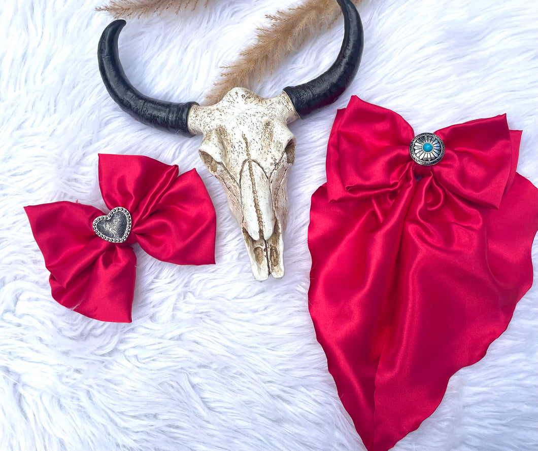 RED VAQUERETTE BOW
