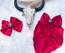 Load image into Gallery viewer, RED VAQUERETTE BOW
